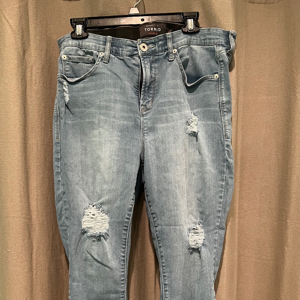 Cropped pants